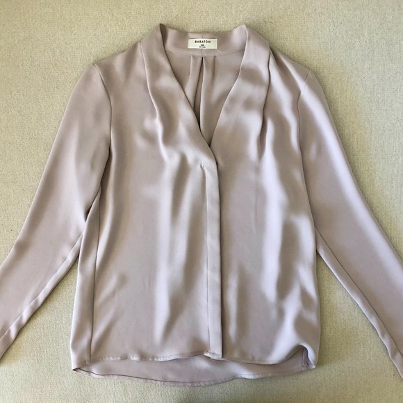 Aritzia Babaton Power Blouse - Picture 5 of 6